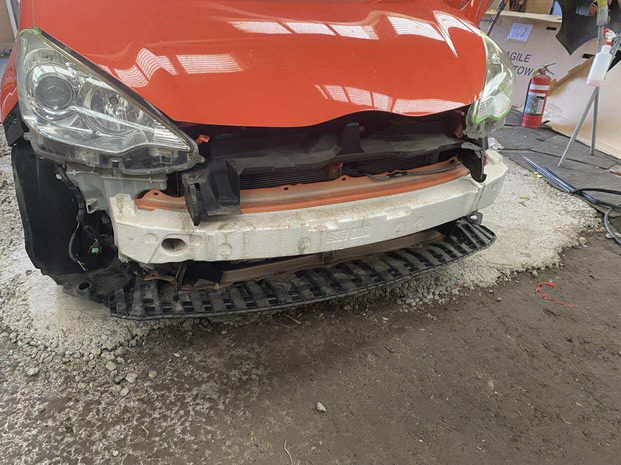 Toyota Aqua - Accident repair, Bumper replacement, Paint matching